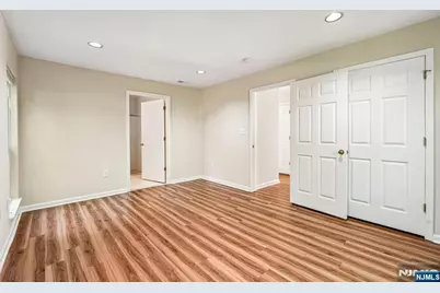 1059 Chedworth Circle 1059 #1059, Mahwah, NJ 07430 - Photo 15