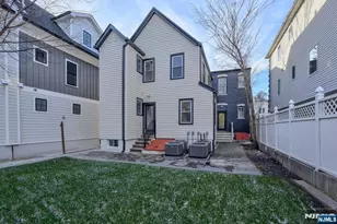 135 Forest Street 2F, Montclair, NJ 07042 - Photo 17