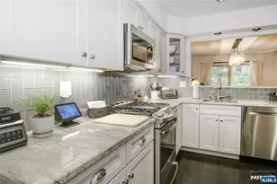 7 Dogwood Ct, Woodland Park, NJ 07424 - Photo 13