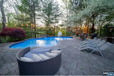 43 Walsh Drive, Mahwah, NJ 07430 - Photo 41
