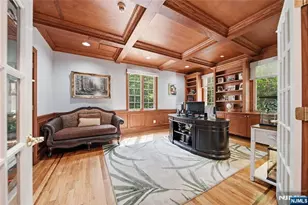 43 Walsh Dr, Mahwah, NJ 07430 - Photo 15