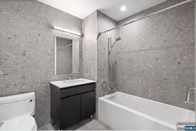151 Bay Street 2101 #2101, Jersey City, NJ 07302 - Photo 9