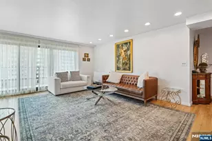 150 Overlook Ph3, Hackensack, NJ 07601 - Photo 5