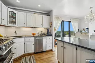 150 Overlook Ph3, Hackensack, NJ 07601 - Photo 15