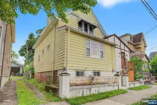 328 Hobart Ave, Haledon, NJ 07508 - Photo 3