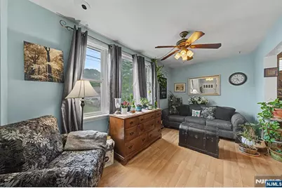 328 Hobart Avenue, Haledon, NJ 07508 - Photo 5