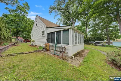 40 Dacotah Avenue, Oakland, NJ 07436 - Photo 29