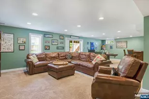 11 Queens Ln, Wayne, NJ 07470 - Photo 25