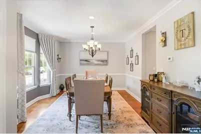 11 Queens Lane, Wayne, NJ 07470 - Photo 5