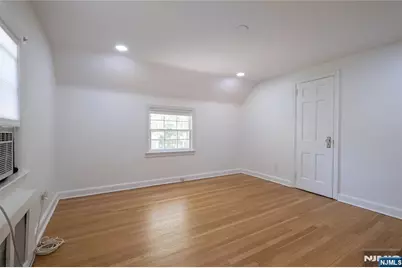 198 Rodney Street, Glen Rock, NJ 07452 - Photo 17