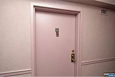 160 Overlook Avenue 3E2 #3E2, Hackensack, NJ 07601 - Photo 3