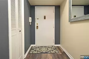 160 Overlook Ave 3E2, Hackensack, NJ 07601 - Photo 5