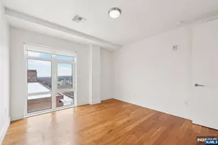 1 Executive 514, Fort Lee, NJ 07024 - Photo 47