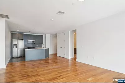1 Executive 514 #514, Fort Lee, NJ 07024 - Photo 31