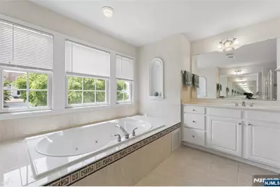 8 Yorktown Lane 704 #704, Totowa, NJ 07512 - Photo 31
