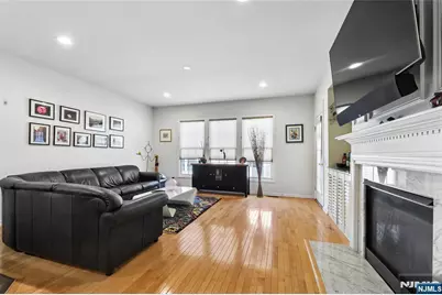 8 Yorktown Lane 704 #704, Totowa, NJ 07512 - Photo 11