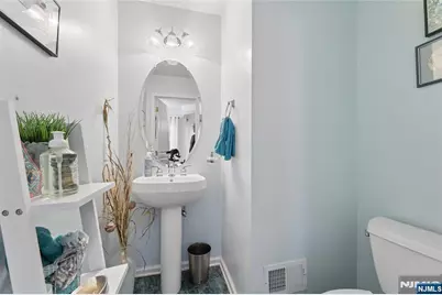 8 Yorktown Lane 704 #704, Totowa, NJ 07512 - Photo 7