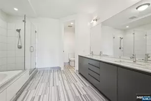 1 Executive 605, Fort Lee, NJ 07024 - Photo 43