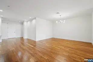 1 Executive 605, Fort Lee, NJ 07024 - Photo 31