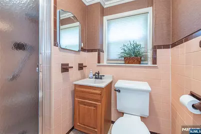 17 Morningside Circle, Little Falls Township, NJ 07424 - Photo 21