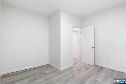84 Center Street 2 #2, Clifton, NJ 07011 - Photo 7