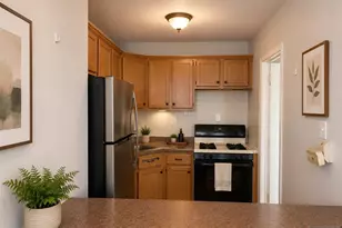 285 Aycrigg Ave 20C, Passaic, NJ 07055 - Photo 3