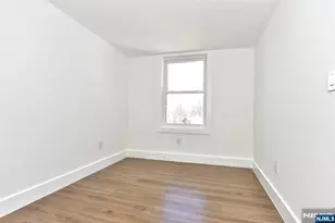 100 Chestnut St, Rochelle Park Township, NJ 07662 - Photo 23