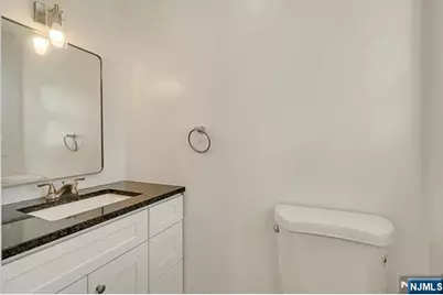 13 Casta Lane 2 #2, Edgewater, NJ 07020 - Photo 9