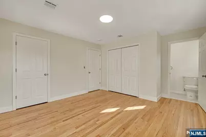13 Casta Lane 2 #2, Edgewater, NJ 07020 - Photo 7