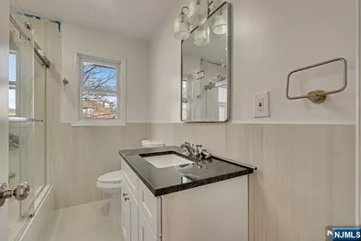 13 Casta Lane 2 #2, Edgewater, NJ 07020 - Photo 5