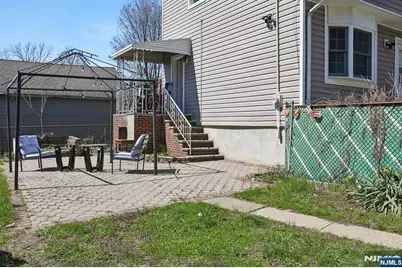 153 Smallwood Avenue, Belleville, NJ 07109 - Photo 15
