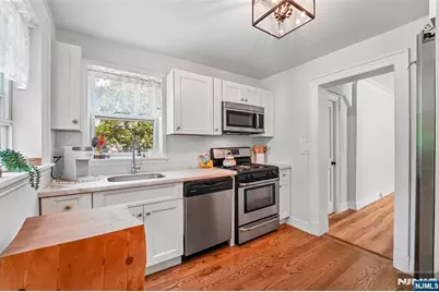173 Myrtle Avenue, Allendale, NJ 07401 - Photo 11