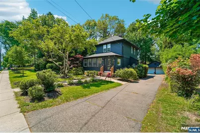 173 Myrtle Avenue, Allendale, NJ 07401 - Photo 3