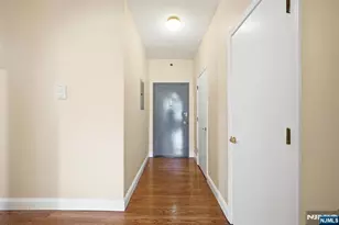 5 Pomona 2C, Newark, NJ 07112 - Photo 19