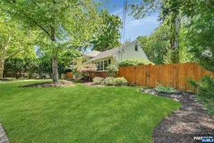 60 Everdell Ave, Hillsdale, NJ 07642 - Photo 17