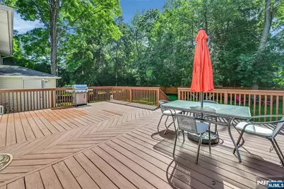 60 Everdell Avenue, Hillsdale, NJ 07642 - Photo 15