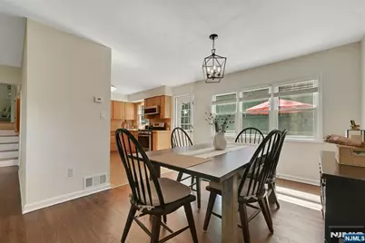 60 Everdell Avenue, Hillsdale, NJ 07642 - Photo 9