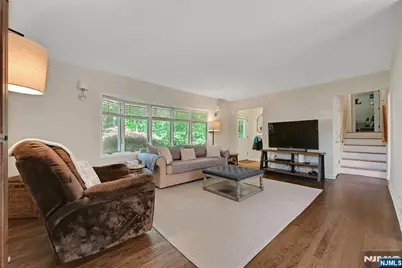 60 Everdell Avenue, Hillsdale, NJ 07642 - Photo 5