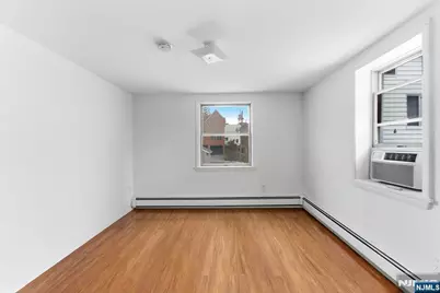 2455 3rd Street, Fort Lee, NJ 07024 - Photo 37