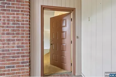 1 Peabody Court 1001 #1001, Teaneck Township, NJ 07666 - Photo 3