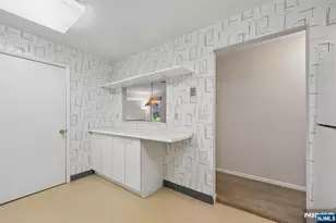 1 Peabody Ct 1001, Teaneck Township, NJ 07666 - Photo 13