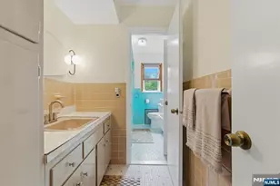 18 Hudson St, Nutley, NJ 07110 - Photo 9