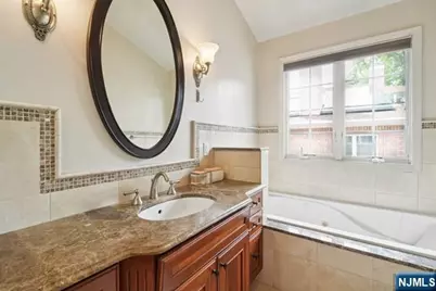 75 Myrtle Avenue 1 #1, Edgewater, NJ 07020 - Photo 19