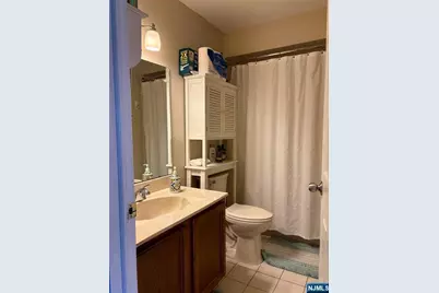 410 Paterson Avenue B4 #B4, East Rutherford, NJ 07073 - Photo 11