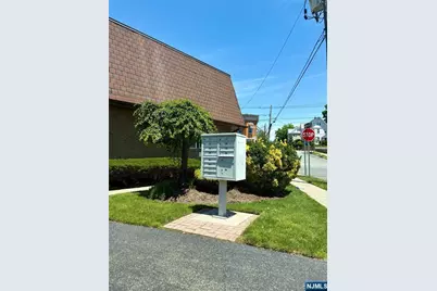 410 Paterson Avenue B4 #B4, East Rutherford, NJ 07073 - Photo 17