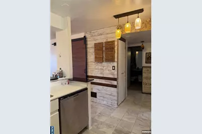 402 Williams Court U402 #U402, Edgewater, NJ 07020 - Photo 3