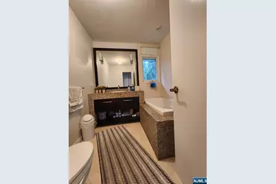 20 Elmwood Terrace, Cresskill, NJ 07626 - Photo 9