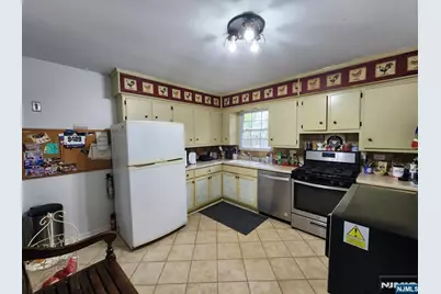 20 Elmwood Terrace, Cresskill, NJ 07626 - Photo 7