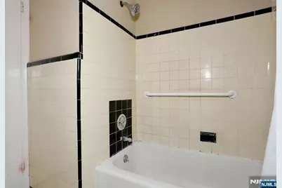 1806 Palisade Avenue, Teaneck Township, NJ 07666 - Photo 13