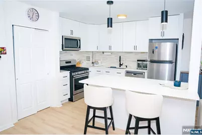 276 Prospect Street 5E #5E, East Orange, NJ 07017 - Photo 5